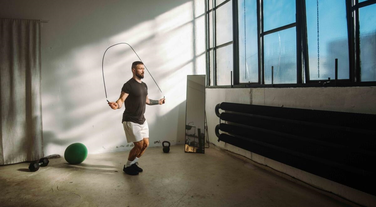 پرش با طناب ورزشی (Jump Rope)